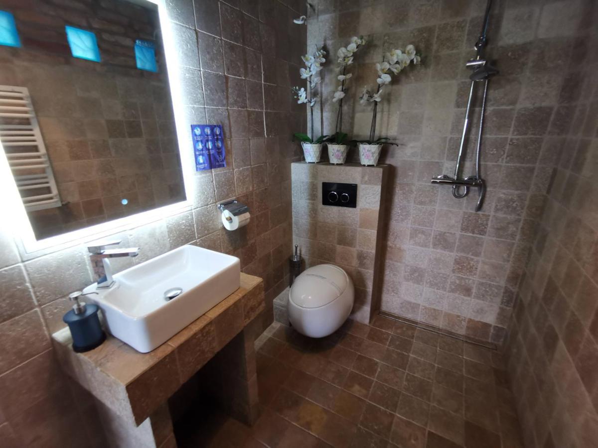House Of Freedom With Sea View Sauna And Jacuzzi Oslonino Dış mekan fotoğraf