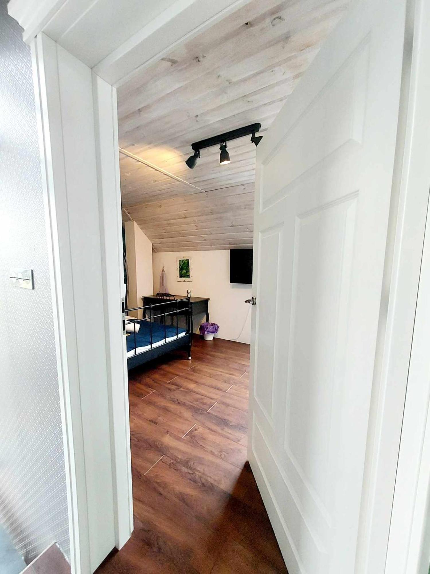 House Of Freedom With Sea View Sauna And Jacuzzi Oslonino Dış mekan fotoğraf